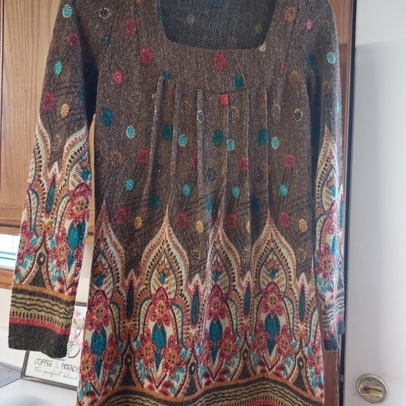 Adore small sweater dress brown with multi color design - Picture 4 of 4